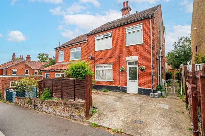 3 Bedroom End Terrace House For Sale In Junction Road, Norwich, NR3