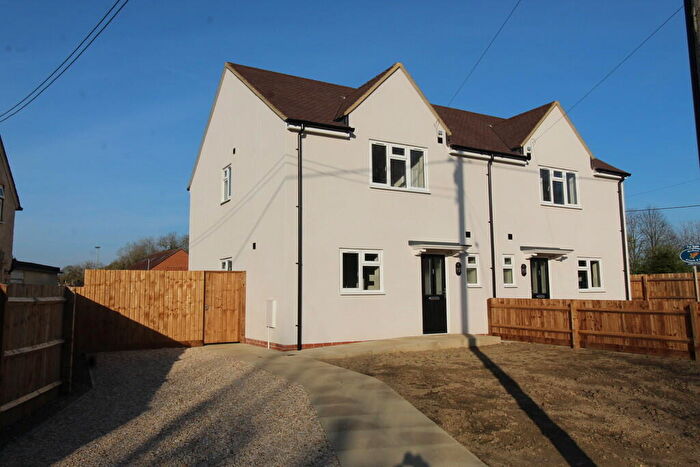 3 Bedroom Semi-Detached House To Rent In Ardley Road, Fewcott, OX27