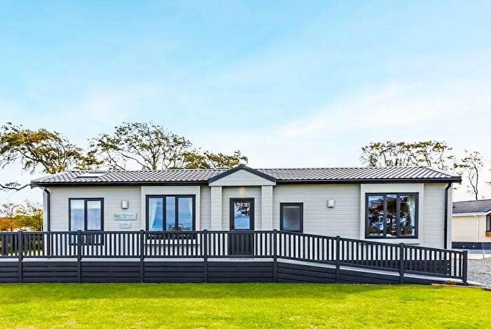2 Bedroom Lodge For Sale In Lea - Pemberton Lyndale, St Andrews, KY16