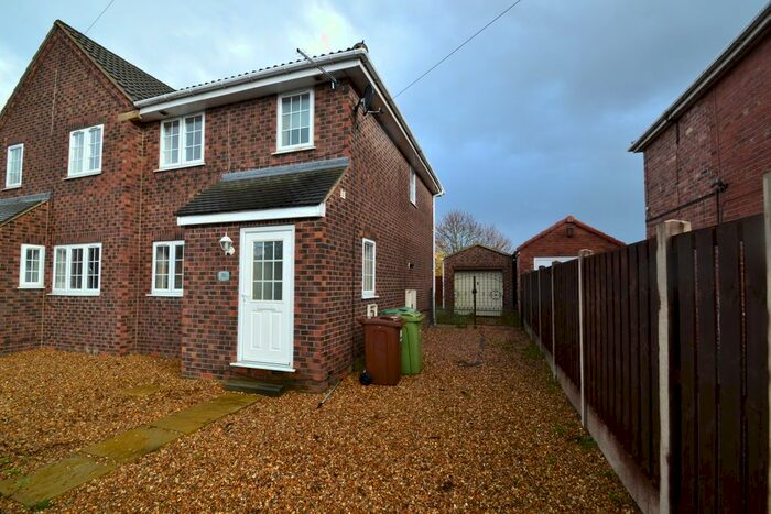 3 Bedroom Semi-Detached House To Rent In Common Road Avenue, South Kirkby, Pontefract, WF9