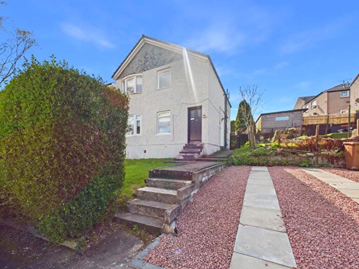 3 Bedroom Flat To Rent In Highcroft Avenue, Croftfoot, G44