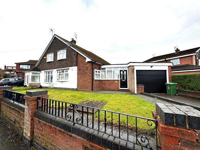 2 Bedroom Semi-Detached House To Rent In Paddock Lane, Failsworth, Manchester, M35