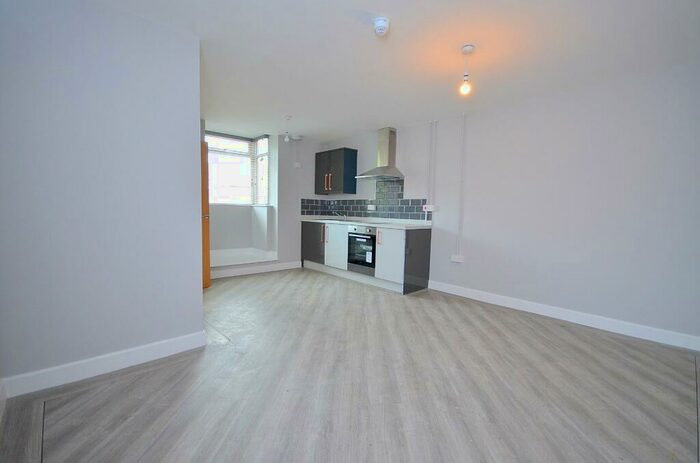 1 Bedroom Flat To Rent In Ladys Lane, Northampton, Northamptonshire, NN1