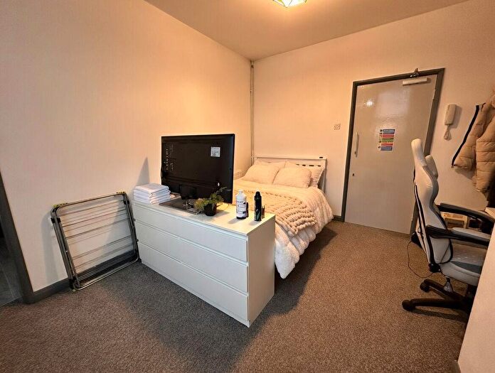 Studio To Rent In Park Road, Nottingham - Student Accommodation!, NG7