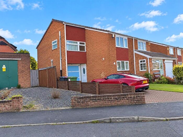 3 Bedroom Semi-Detached House For Sale In Castle Drive, Coleshill, B46