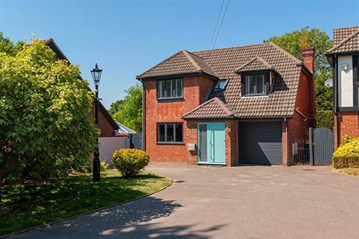 4 Bedroom Detached House For Sale In Three Acres, Grove Green Lane, Weavering, ME14