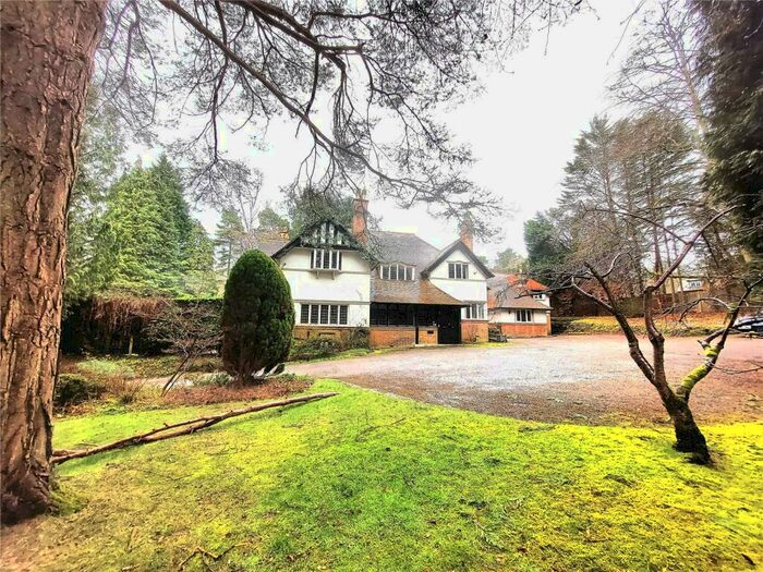 4 Bedroom Semi-Detached House For Sale In Botany Hill, The Sands, Farnham, Surrey, GU10