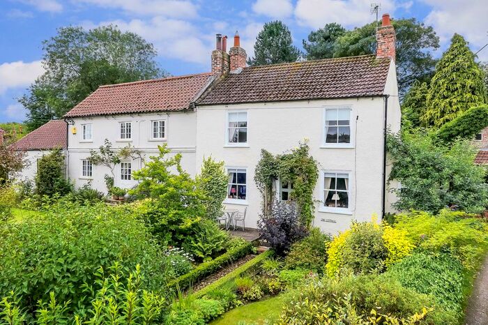 3 Bedroom Semi-Detached House For Sale In High Street, Whixley, YO26