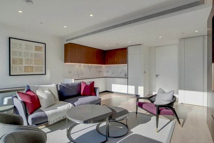 1 Bedroom Flat To Rent In Buckingham Gate, Westminster, SW1E