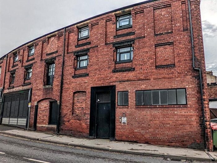 2 Bedroom Flat For Sale In Holgate Road, York, YO24