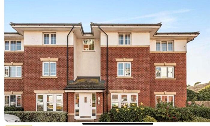 2 Bedroom Flat To Rent In Combe Walk, Devizes, SN10