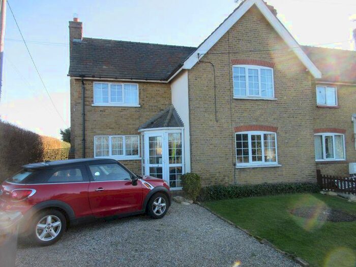 3 Bedroom Semi-Detached House To Rent In Sutton Road, Southend-On-Sea, SS2