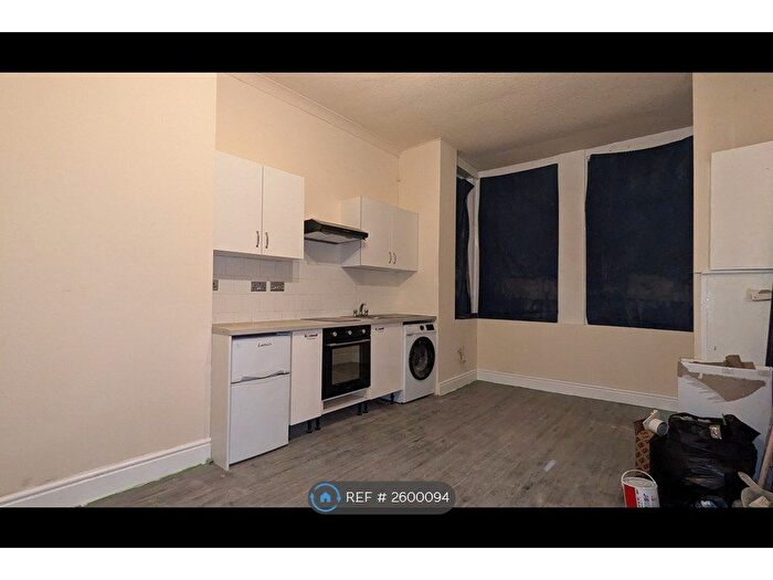 1 Bedroom Flat To Rent In Blackpool, Blackpool, FY1