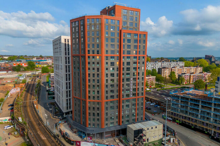 1 Bedroom Apartment To Rent In Phoenix, LS9