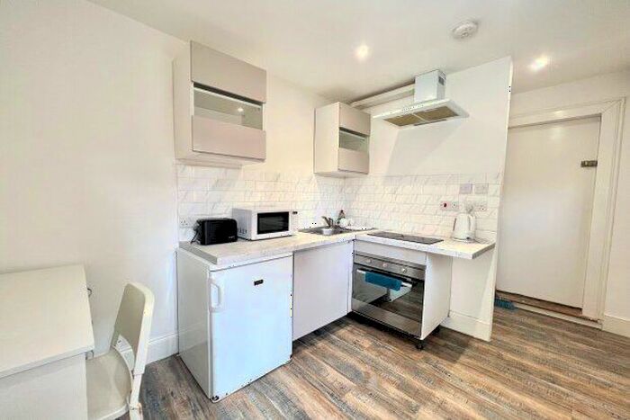 Studio To Rent In Fletcher Road, Nottingham, NG9