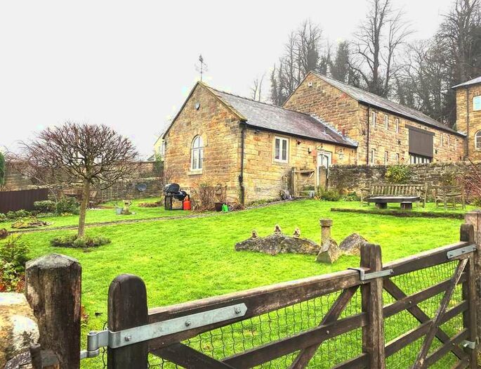 1 Bedroom Mews House For Sale In Manor Road, South Wingfield, Derbyshire, DE55