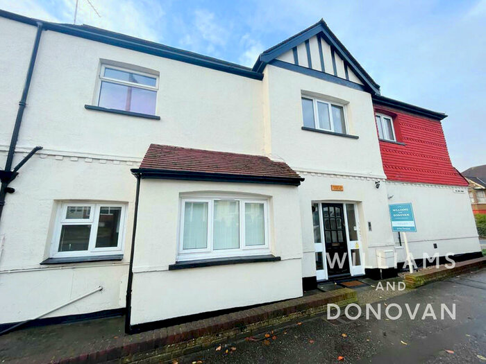 1 Bedroom Apartment To Rent In Ailsa Road, Westcliff-on-Sea, SS0