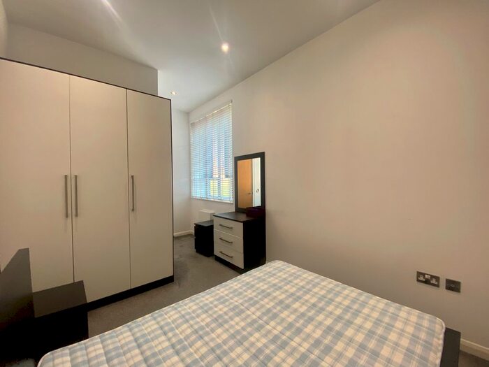 1 Bedroom Flat To Rent In Warple Way, London, W3