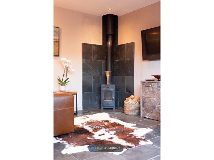 1 Bedroom Flat To Rent In Fairleigh Road, Cardiff, CF11