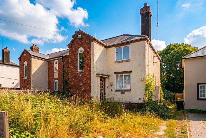 3 Bedroom Semi-Detached House For Sale In Allens Croft Road, Kings Heath, B14
