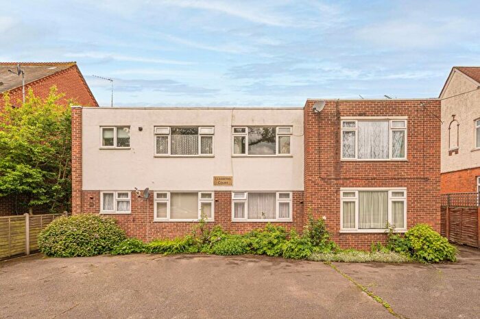 1 Bedroom Flat To Rent In Hammers Lane, Mill Hill, London, NW7