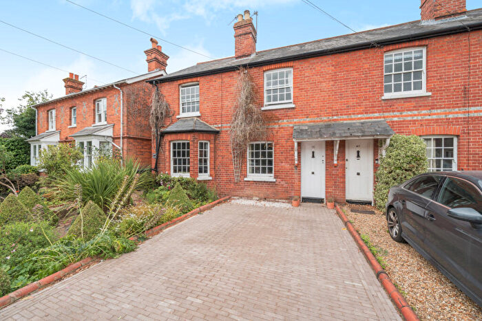 2 Bedroom Terraced House For Sale In Horseshoe Road, Pangbourne, Reading, Berkshire, RG8
