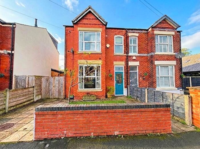 4 Bedroom Semi-Detached House For Sale In Carlton Road, Sale, M33