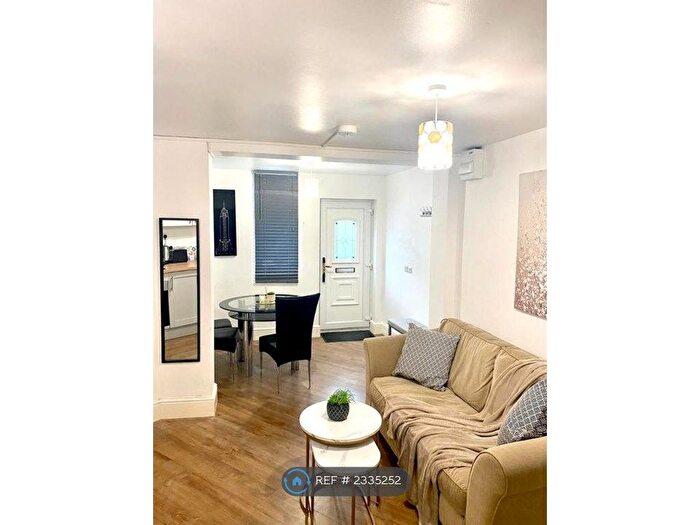 1 Bedroom Flat To Rent In Coniston Road, Patchway, Bristol, BS34