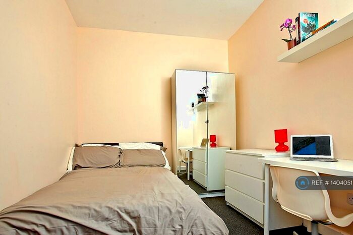 3 Bedroom Terraced House To Rent In David Road, Coventry, CV1