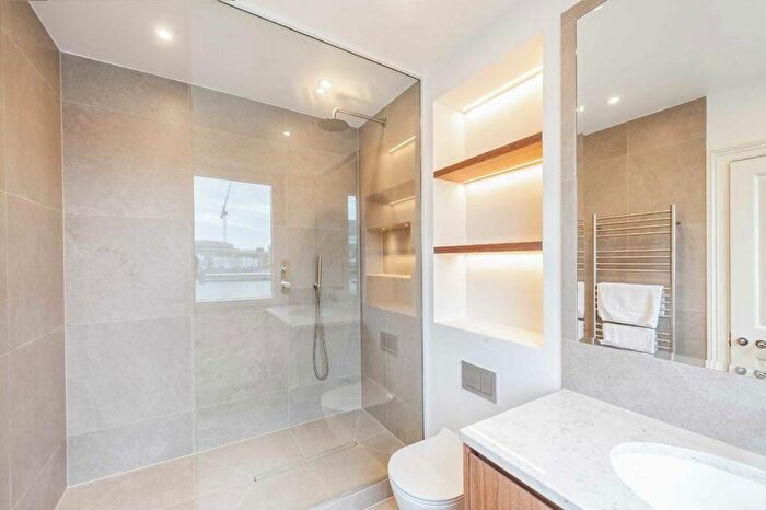 3 Bedroom Flat To Rent In Trig Lane, Norfolk House, EC4V