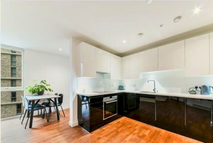 1 Bedroom Apartment To Rent In Discovery Tower, Canning Town, London, E16