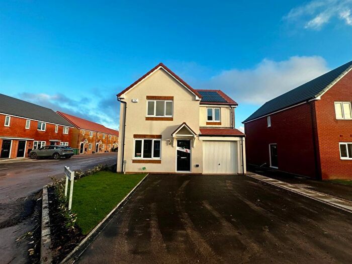 3 Bedroom Detached House To Rent In Meggitt Avenue, Coventry, CV6