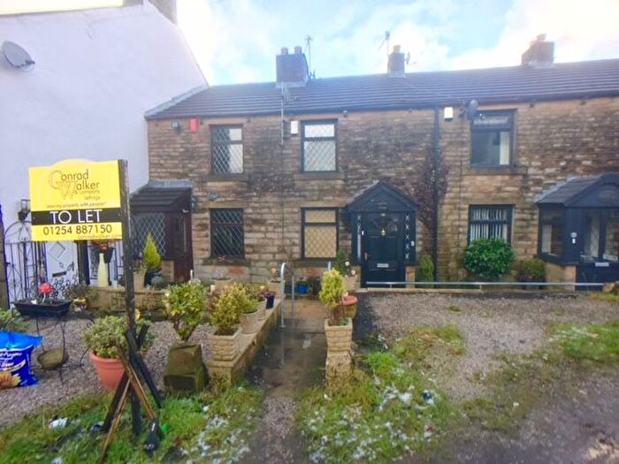 2 Bedroom Cottage To Rent In White Ash Lane, Oswaldtwistle, BB5