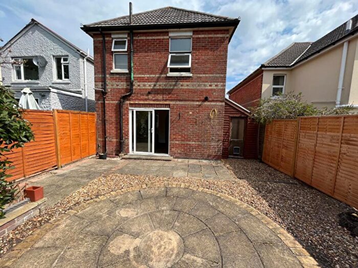 3 Bedroom Detached House To Rent In Cheltenham Road, Parkstone, Poole, BH12
