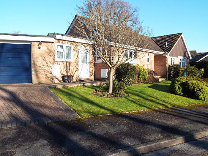 3 Bedroom Bungalow To Rent In West Wellow, SO51