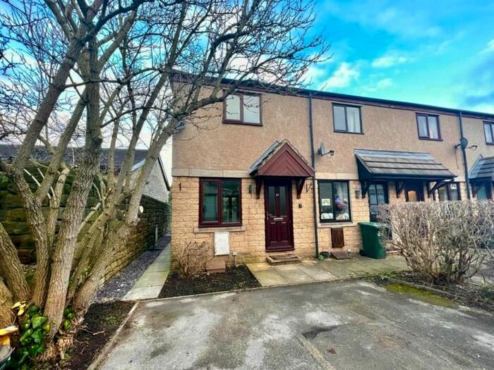 2 Bedroom Town House To Rent In Golden Butts Road, Ilkley, Hus, LS29