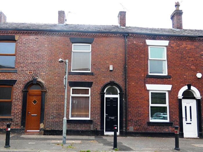 2 Bedroom Terraced House To Rent In Rochdale Road, Shaw, Oldham, OL2