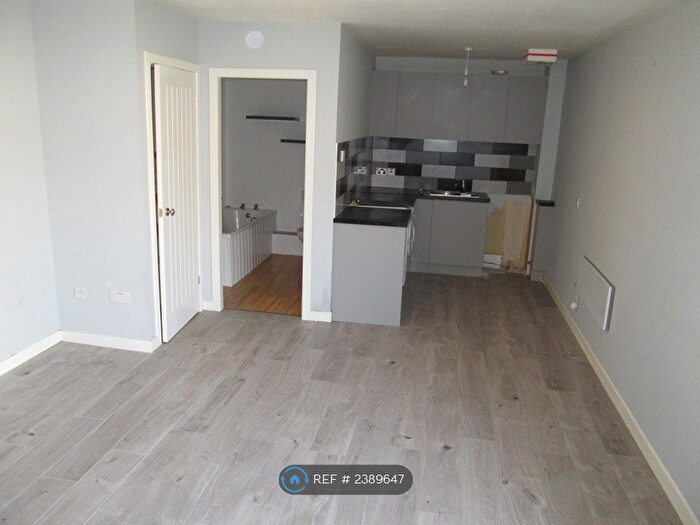 Studio To Rent In Afton Road, Stevenston, KA20