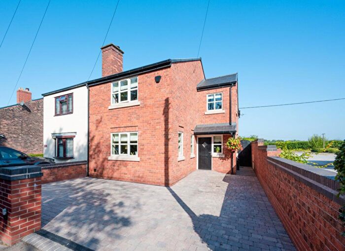 3 Bedroom Semi-Detached House For Sale In Skelmersdale Road, Bickerstaffe, L39