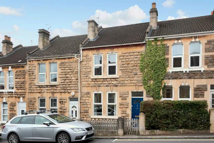 4 Bedroom Terraced House To Rent In Herbert Road, Bath, BA2