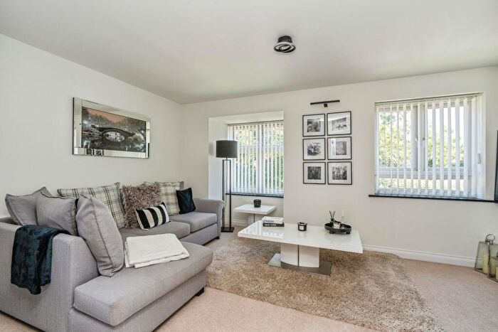 1 Bedroom Flat For Sale In Freeley Road, Havant, Hampshire, PO9