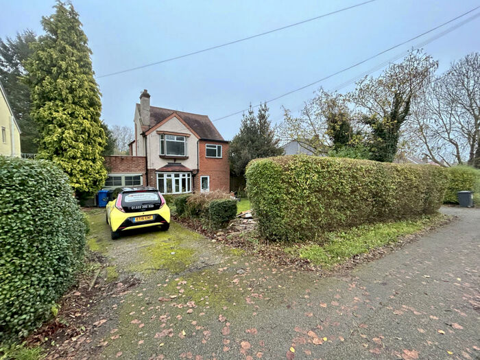 4 Bedroom Detached House To Rent In Allestree Lane, Derbyshire, DE22