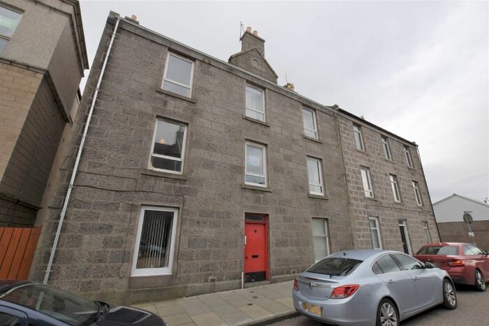 1 Bedroom Flat To Rent In Pittodrie Place, Old Aberdeen, Aberdeen, AB24