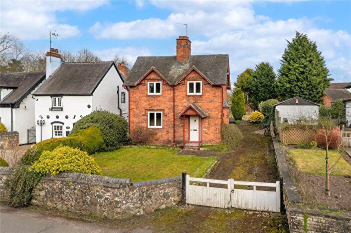 3 Bedroom Detached House For Sale In Trysull Holloway, Trysull, Wolverhampton, Staffordshire, WV5