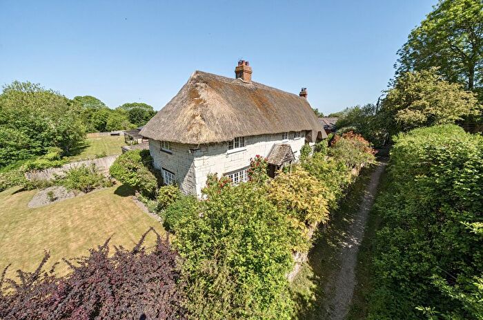 6 Bedroom Detached House For Sale In Cues Lane, Bishopstone, SN6