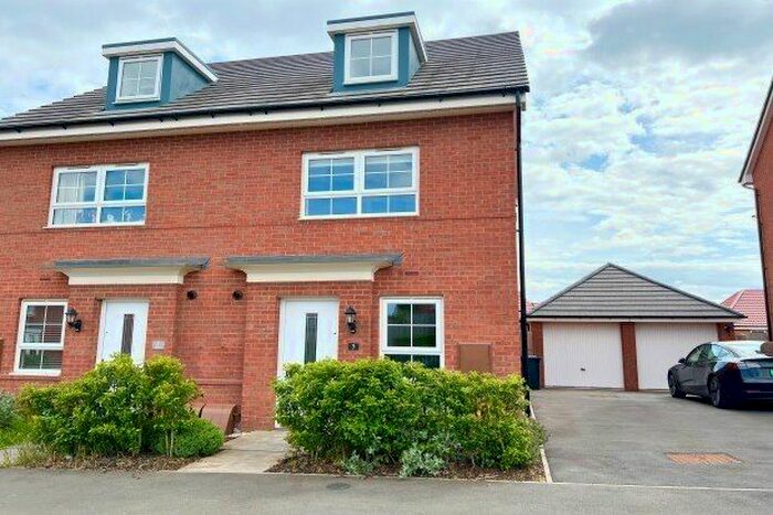 4 Bedroom Property To Rent In Clayhill Field, Wigston, LE18
