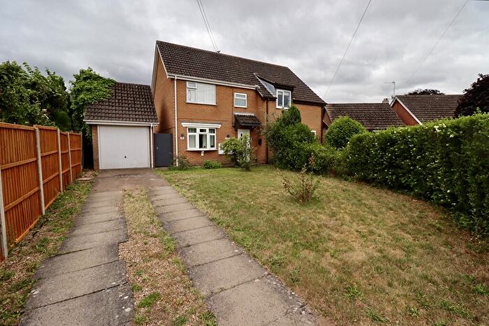 3 Bedroom Semi Detached House For Sale In Anglian Way, Market Rasen, LN8