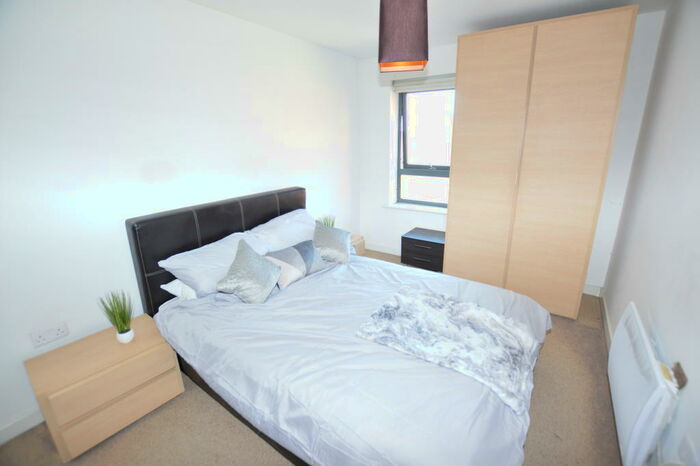 2 Bedroom Apartment To Rent In Bouverie Court, Leeds, LS9