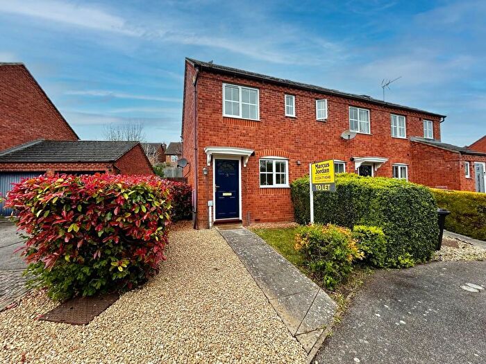 2 Bedroom End Of Terrace House To Rent In Lilly Hill, Olney, MK46