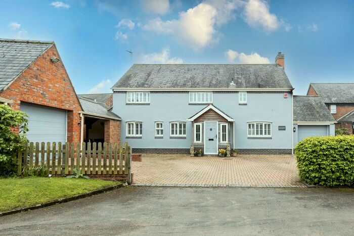 4 Bedroom Detached House For Sale In Main Street, Tugby, Leicester, LE7